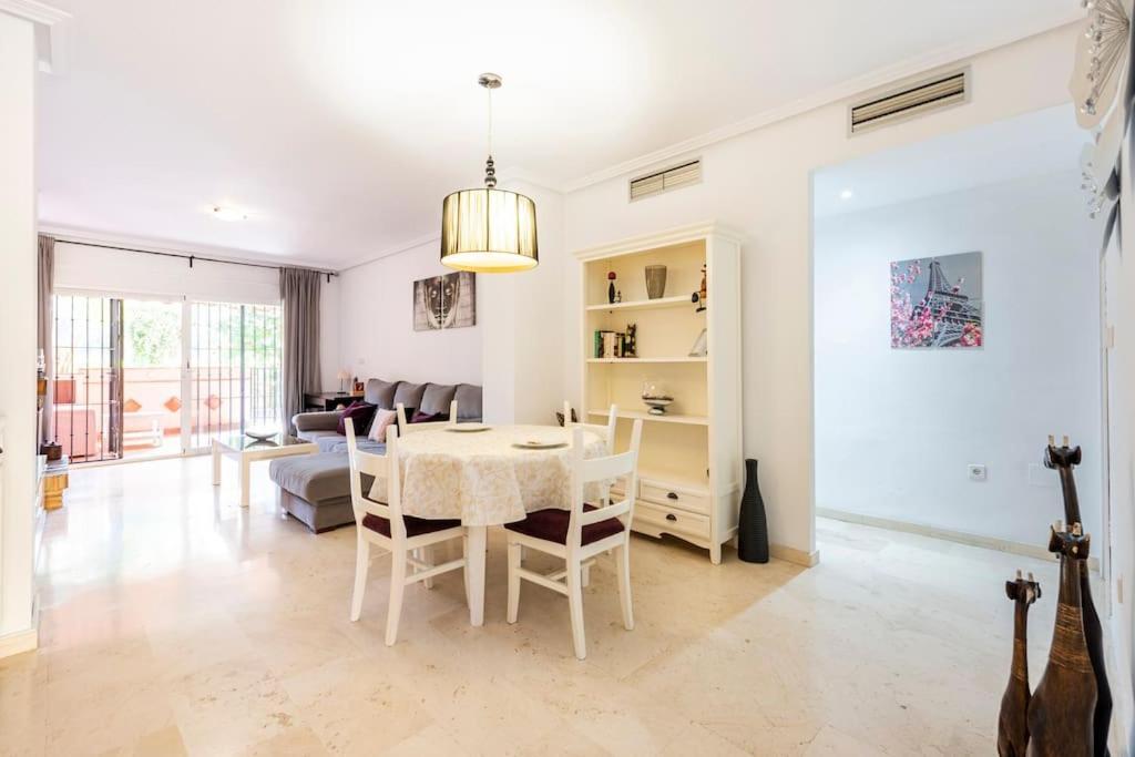 Apartamento En Marbella Guadalmina Primera Linea De Campo De Golf Los Cartujanos Exteriér fotografie